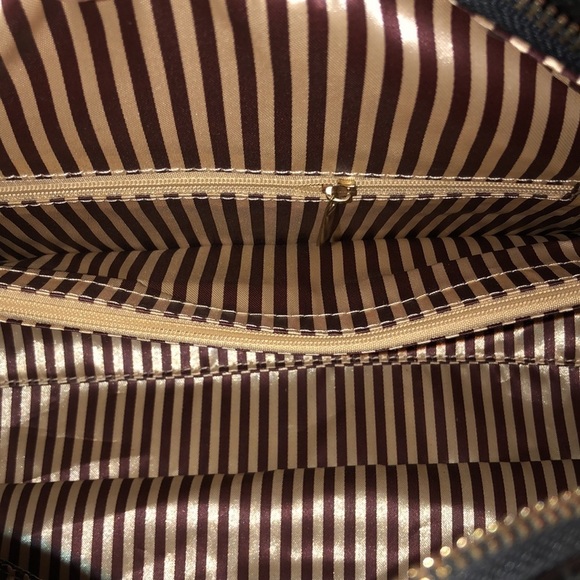 Large black Doctors bag Faux alligator embossed removable long crossbody strap - Picture 3 of 13